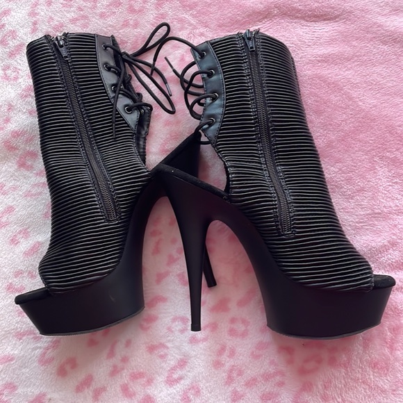 PLEASER MATTE BOOTS - Picture 3 of 4